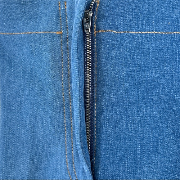 NWOT AVAVAV "Multi Fly" Upcycled Jeans Blue Denim Top sz M - Picture 7 of 9